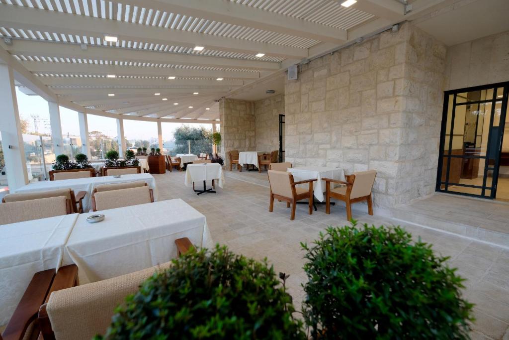 Restaurace v ubytování Tantur Hills Hotel - Jerusalem