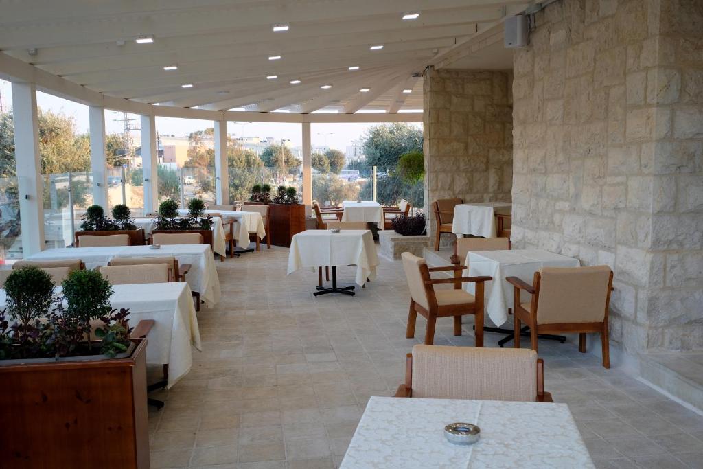 Restaurace v ubytování Tantur Hills Hotel - Jerusalem