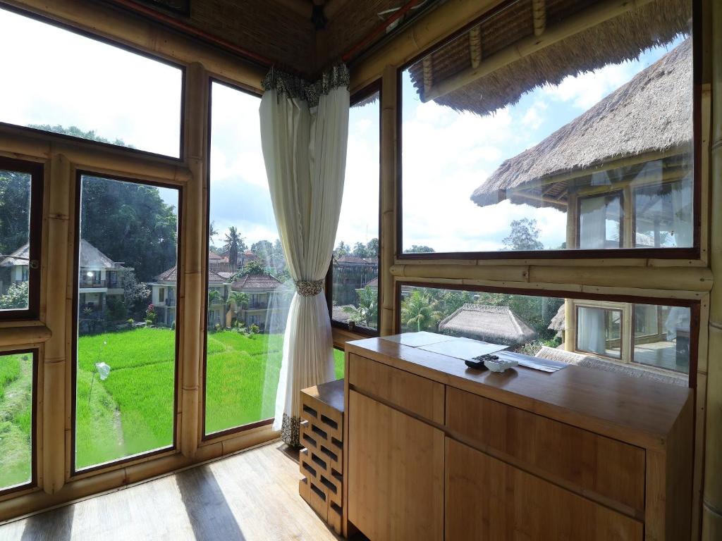 Zahrada ubytování Biyukukung Suite & Spa