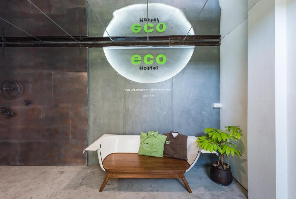 Posezení v ubytování Eco Hostel