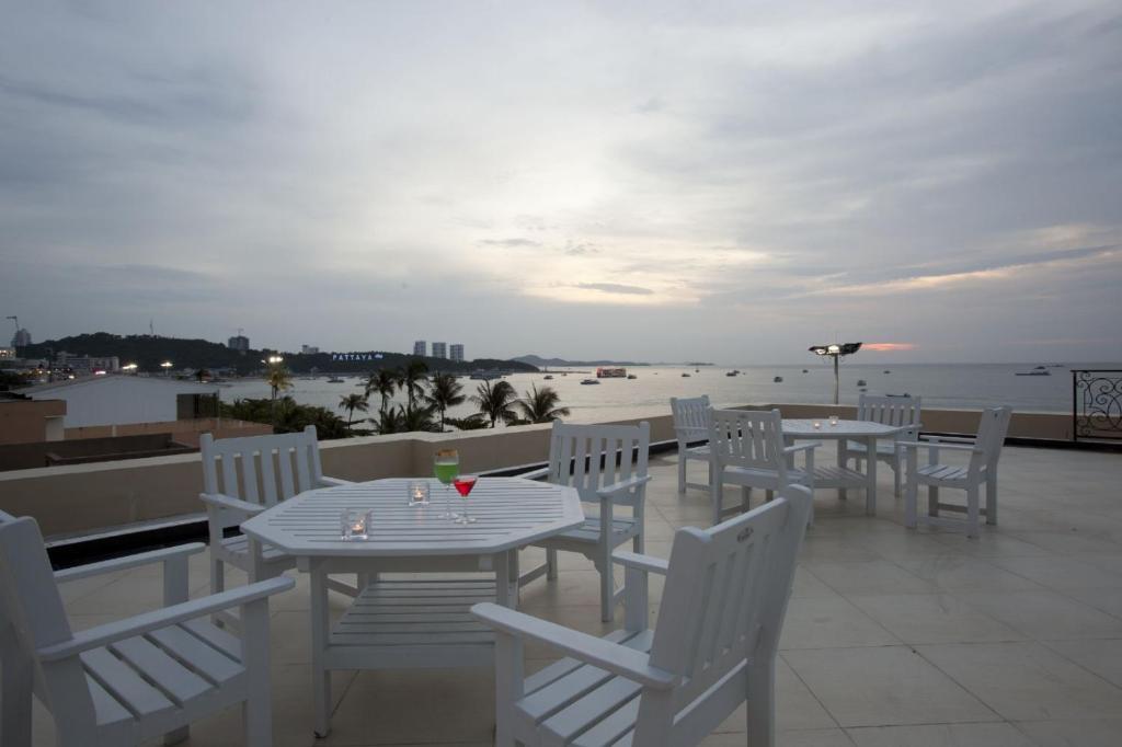 LK The Empress - Resim 24