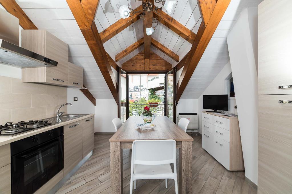 Kuchyň nebo kuchyňský kout v ubytování B&B Kebontà