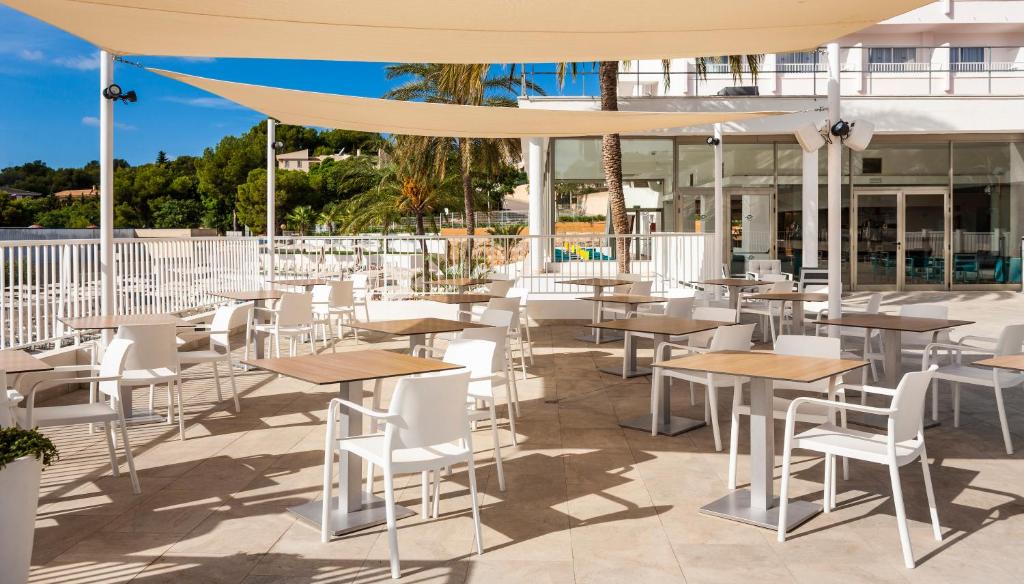Restaurace v ubytování Globales Mimosa