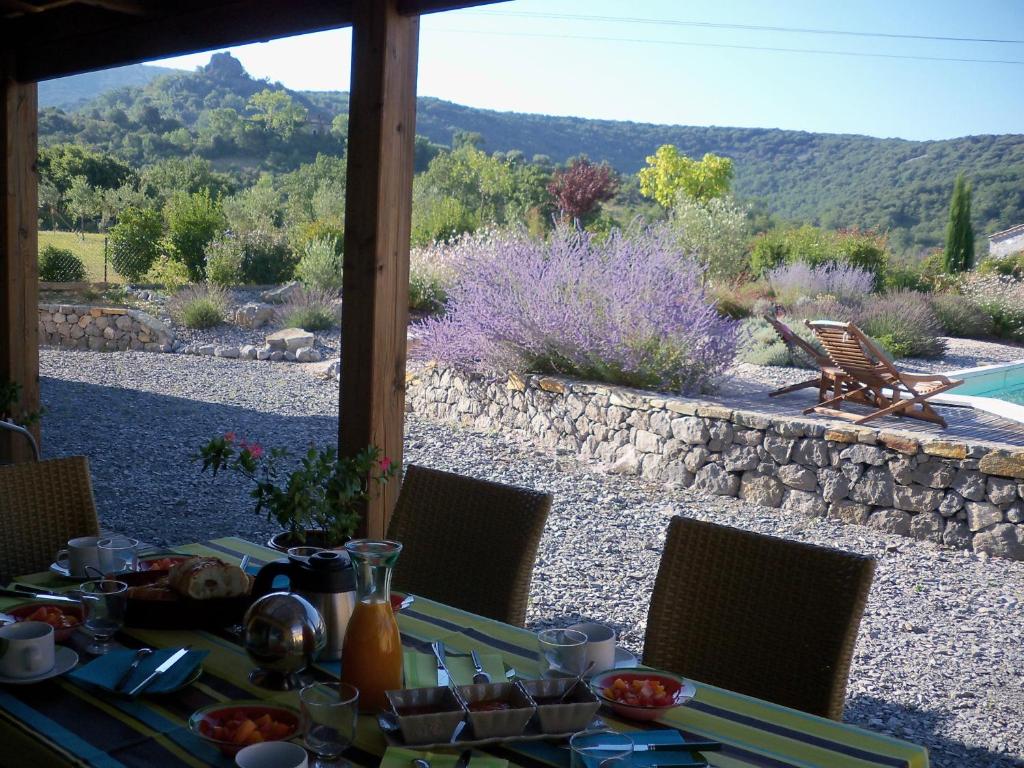 Nespecifikovaný výhled na hory nebo výhled na hory při pohledu z bed and breakfast