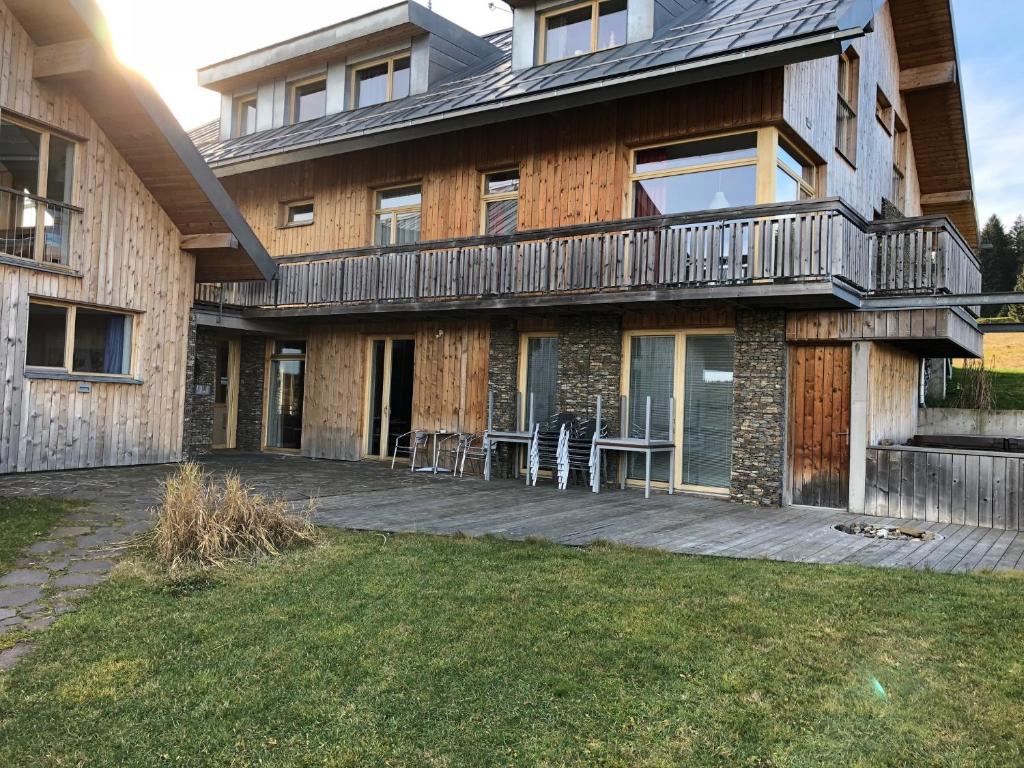Budynek, w którym mieści się apartament