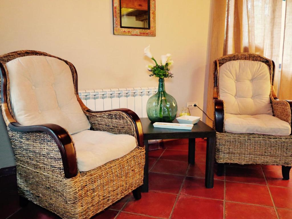 Posedenie v ubytovaní Casa Ucedo