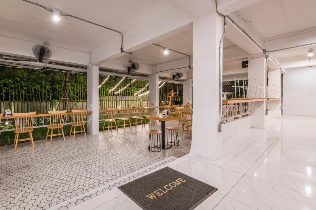 Your Space Hotel Prasingh - Resim 11