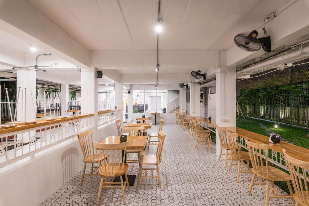 Your Space Hotel Prasingh - Resim 4