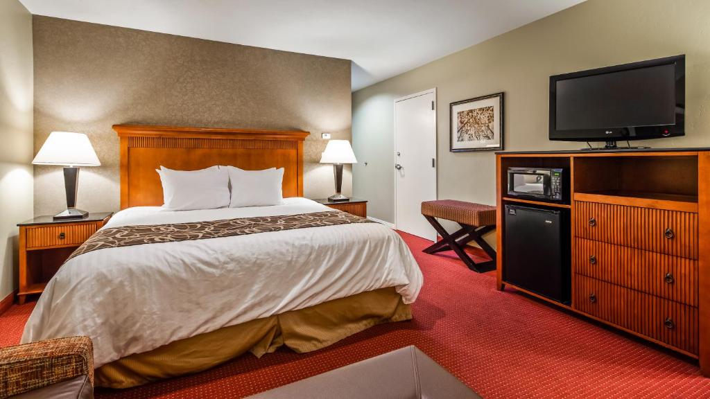 Best Western Plus Canyon Pines photo