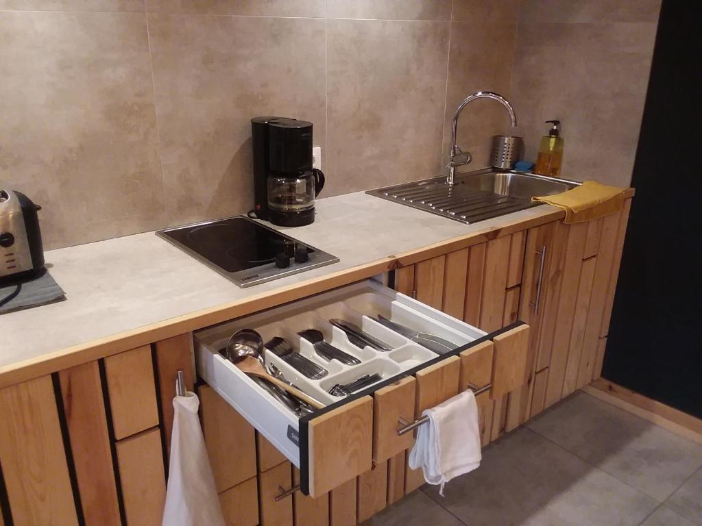 Kuchyň nebo kuchyňský kout v ubytování Albergue Milladoiro