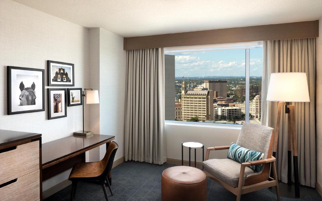 Grand Hyatt San Antonio River Walk - King Room Con Ducha Accesible - Acceso A La Discapacidad