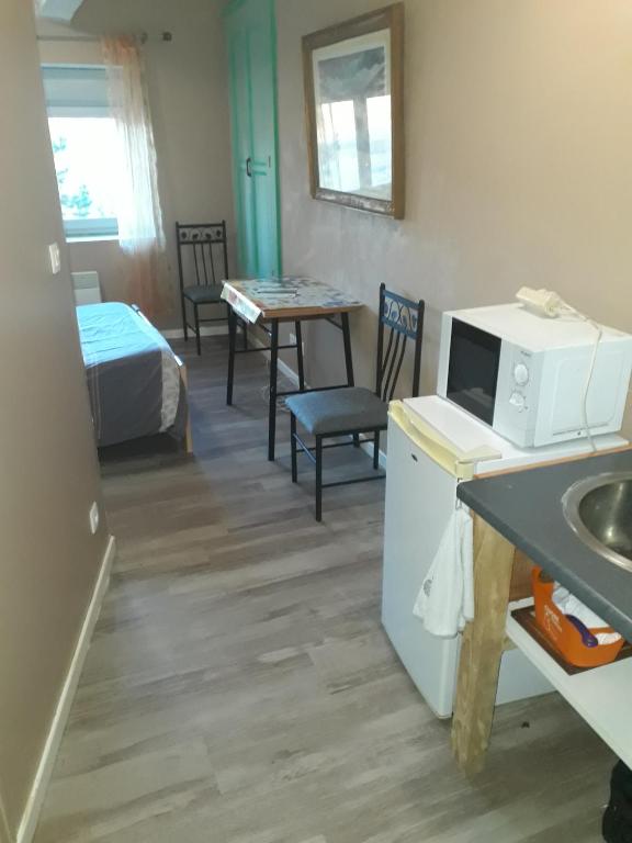 Domaine de Fontenelay - Studio Apartment