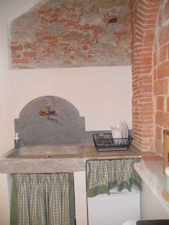 Zdjęcie z galerii obiektu Appartamento URANIA - LE MUSE w mieście Pietrasanta