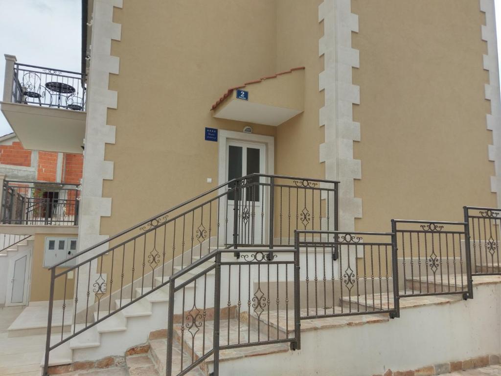 Fotografie z fotogalerie ubytování Apartments Listes v destinaci Milna
