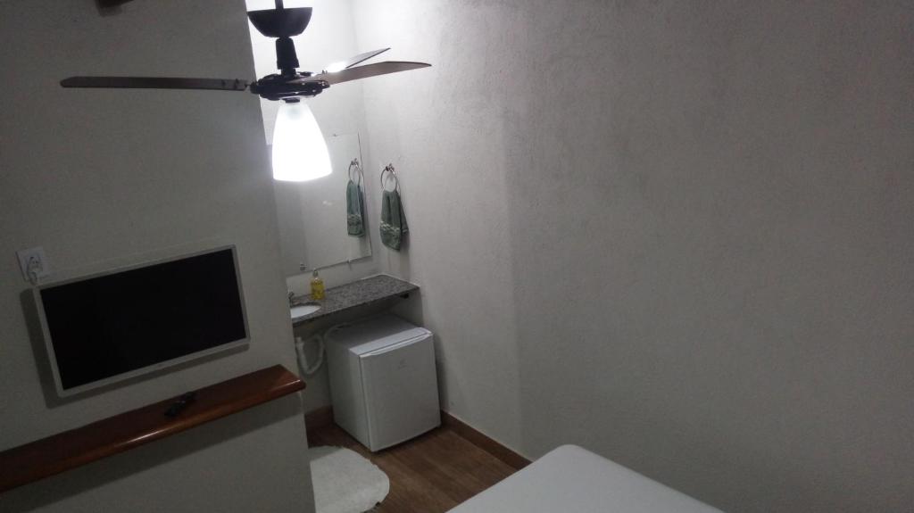  J Suites