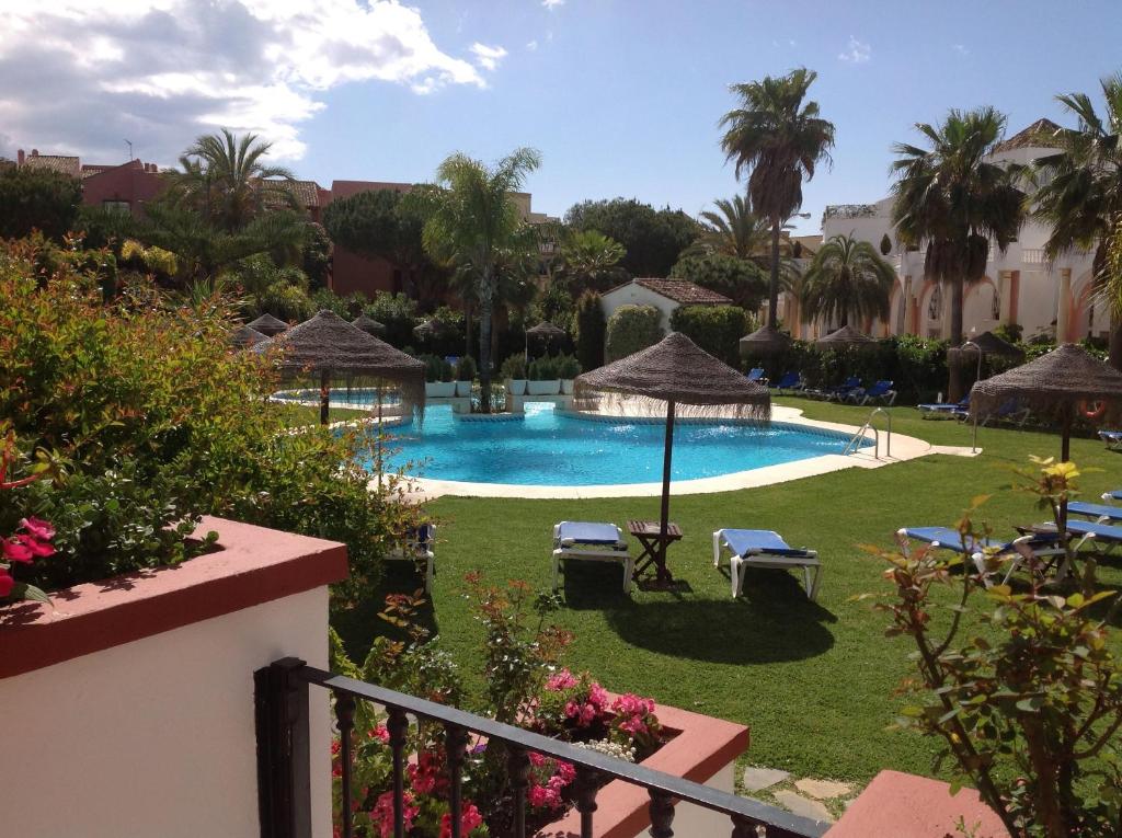 Bazén v ubytování Marbella Elviria nebo v jeho okolí