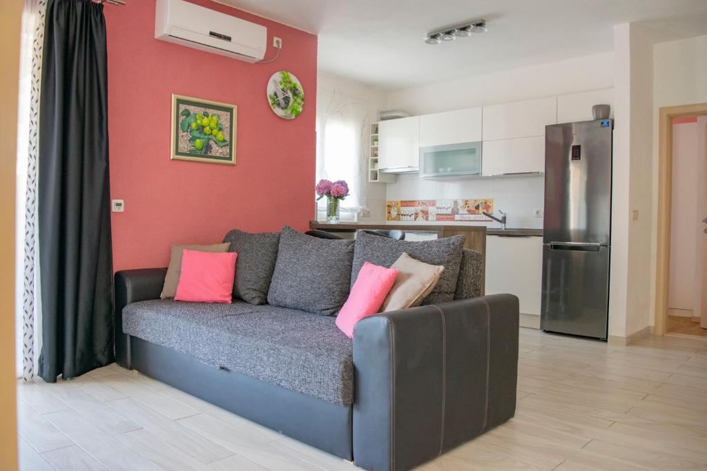 Kuchyň nebo kuchyňský kout v ubytování Apartments Linda