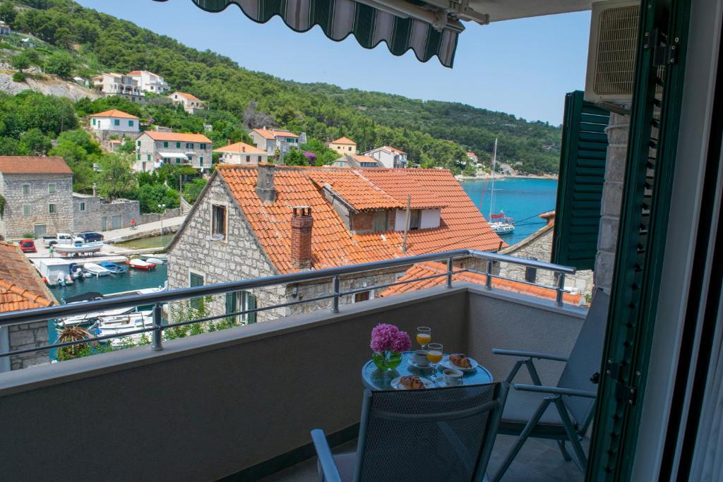 Příroda nedaleko apartmánu