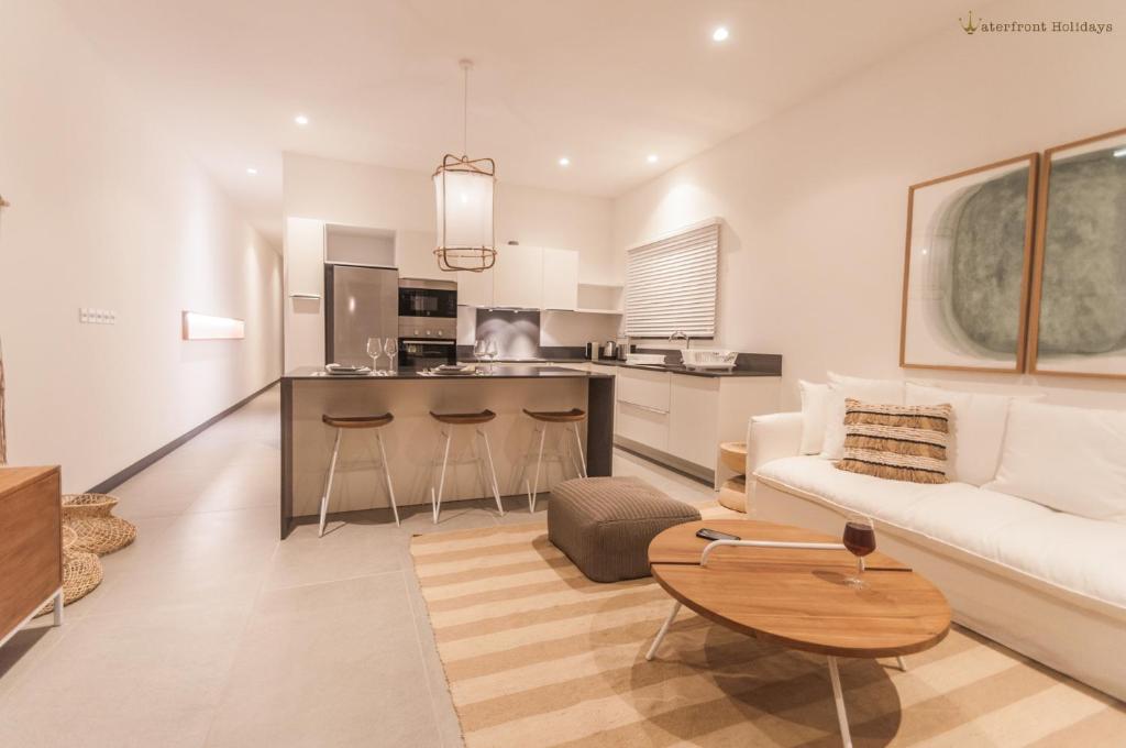 O'Biches Beachfront Complex - Trou aux Biches - 19