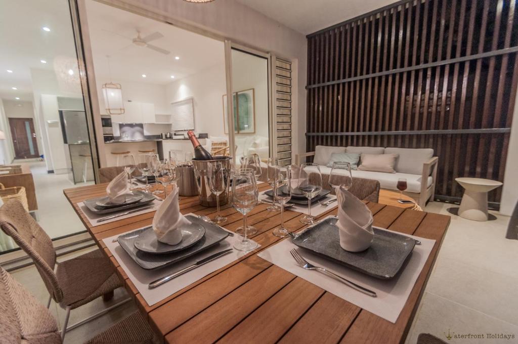 O'Biches Beachfront Complex - Trou aux Biches - 18