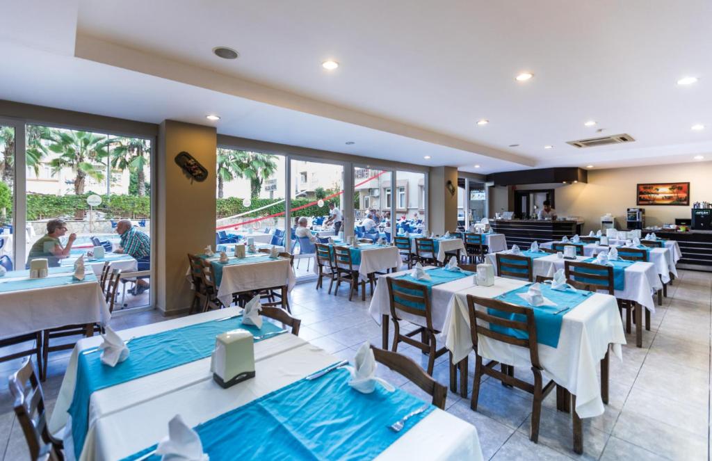 Restaurace v ubytování Helios Hotel
