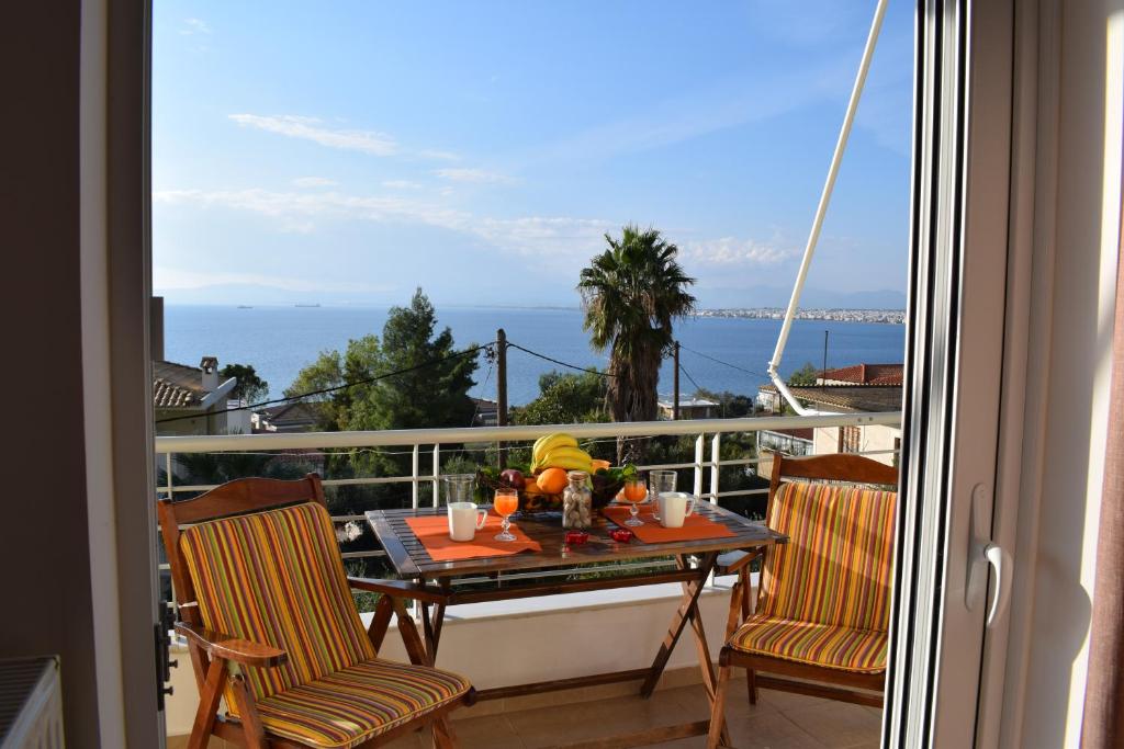 Studio Holiday Kalamata 2 - Studio Apartment With Sea View