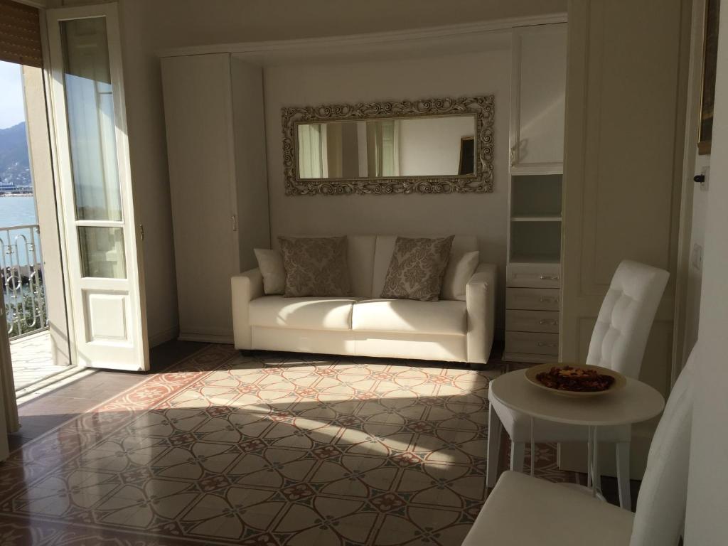 Posedenie v ubytovaní B&B di mare e d'azzurro