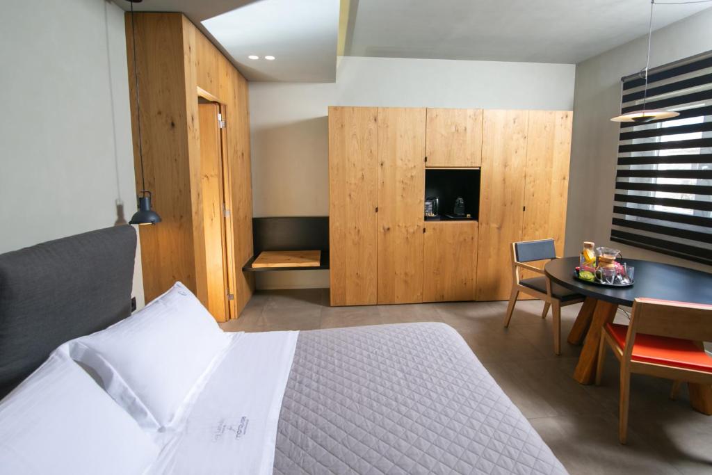 Marquise Suites - Adults Only - 7