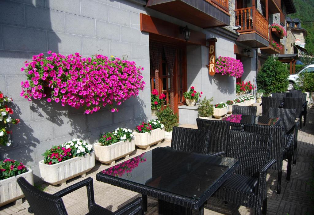 Fotografie z fotogalerie ubytování Hotel Bujaruelo v destinaci Torla