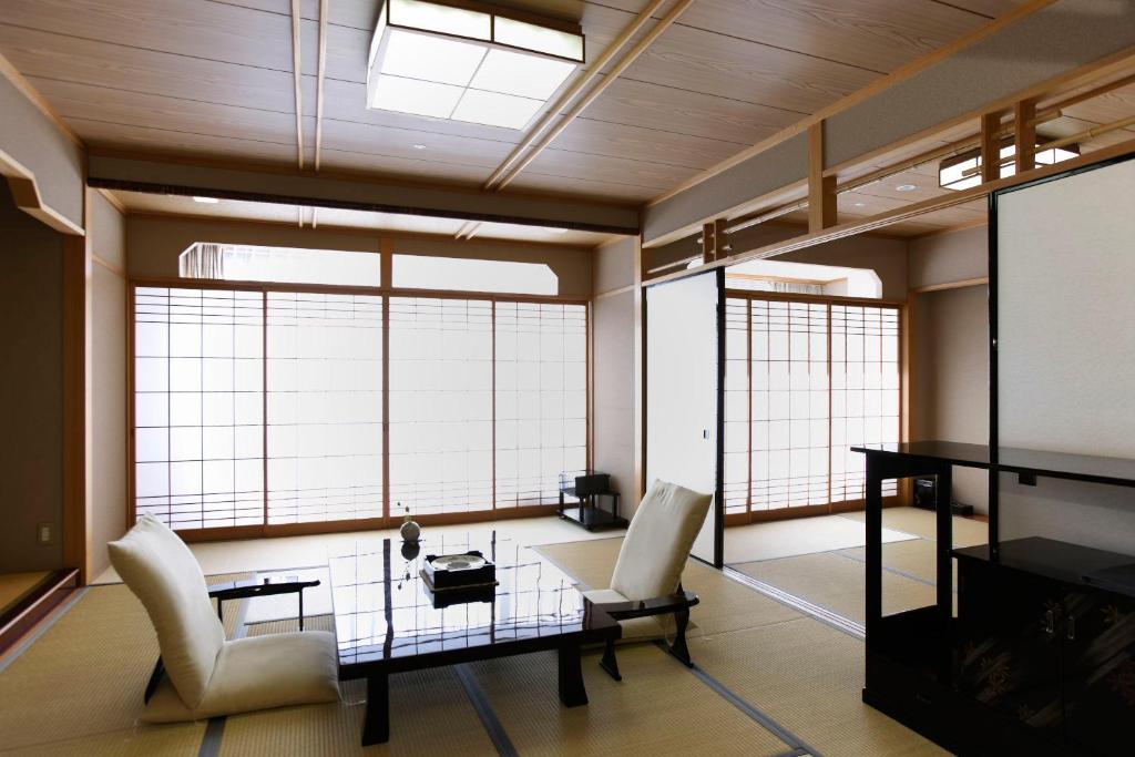 Posezení v ubytování Kinugawa Onsen Sanraku