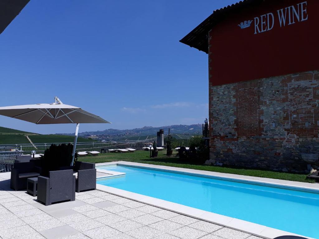 Bazén v ubytování Red Wine Camere nebo v jeho okolí