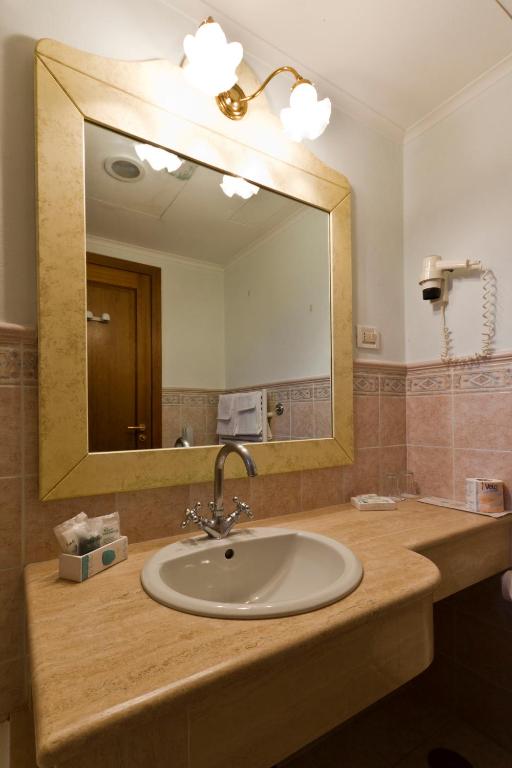 Koupelna v ubytování Hotel La Conchiglia