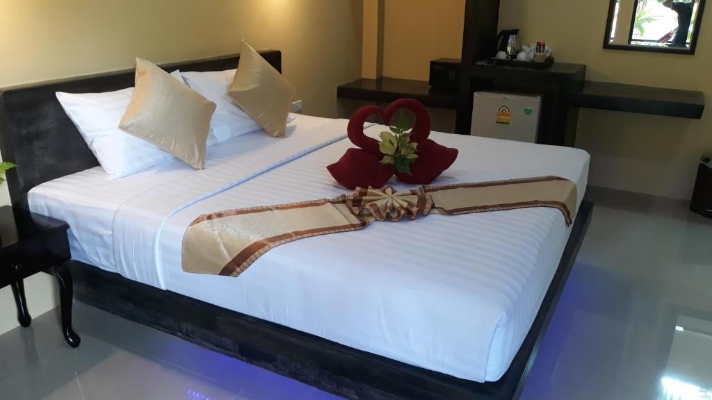 Fill - Feel @ Long Beach Resort - 4