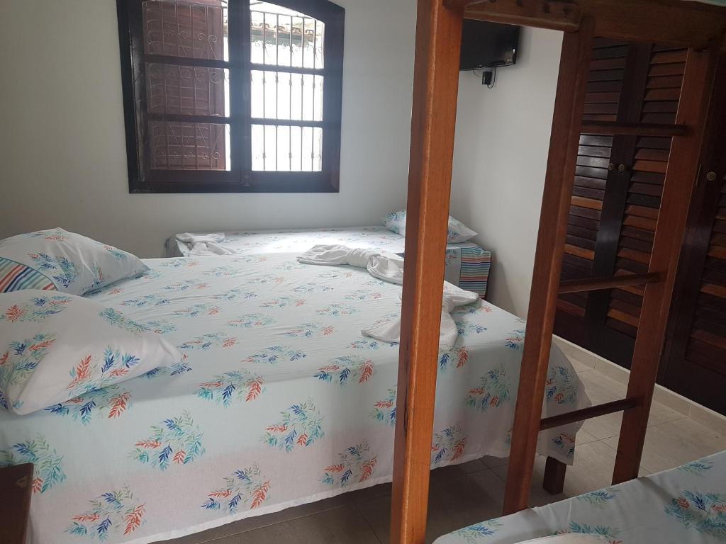  MANSÃO FRENTE A PRAIA - Locação de suítes com área de lazer compartilhada