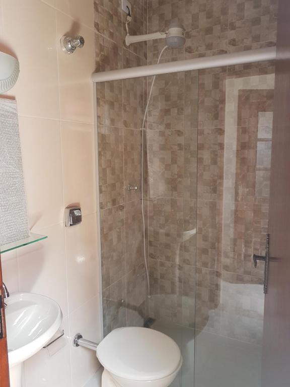  MANSÃO FRENTE A PRAIA - Locação de suítes com área de lazer compartilhada