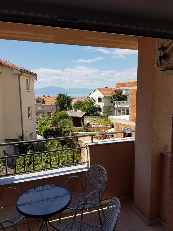 Zdjęcie z galerii obiektu Apartment Malinska,Krk, Primorje-Gorski Kotar 4 w mieście Malinska