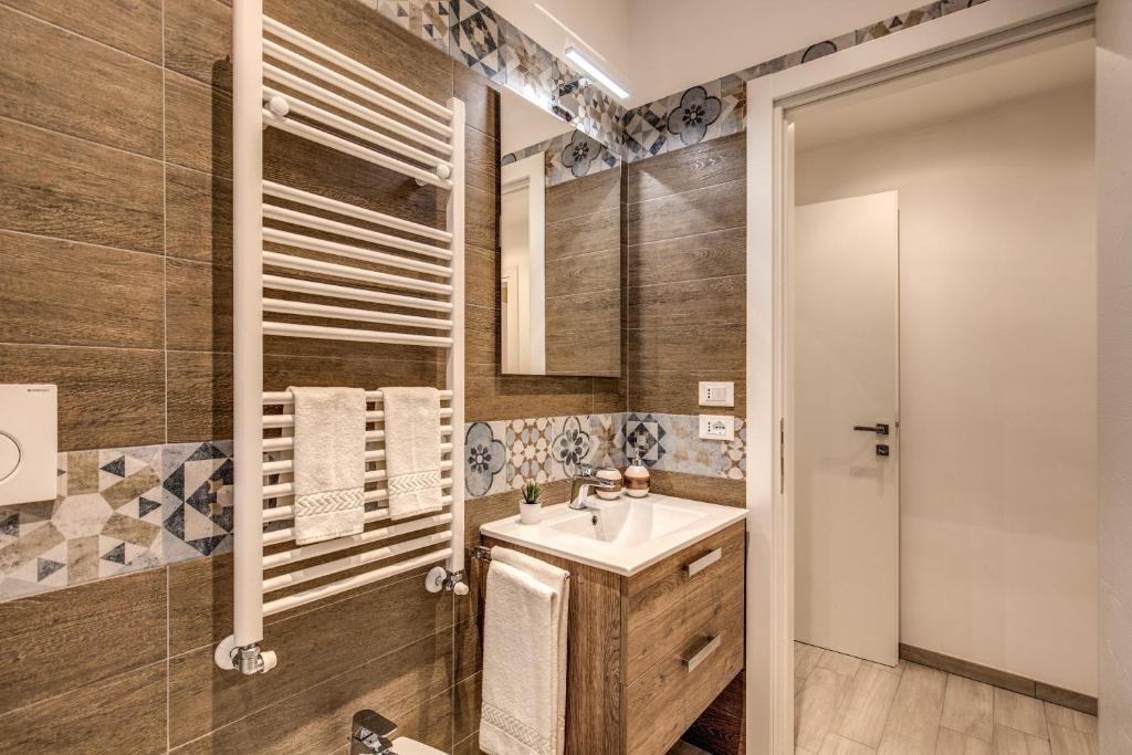 Vatican Royal Apartment - 16