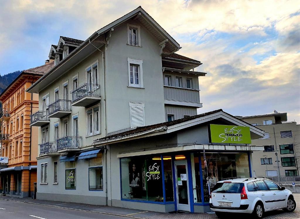 Interlaken Central 1