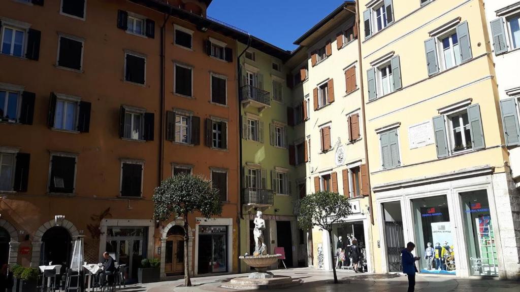 a street in an old town with buildings at Apartment Trento Centro Storico in Trento