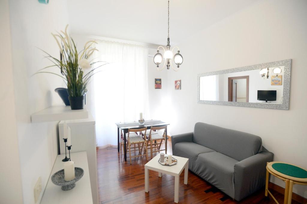 Posezení v ubytování MECENATE DELUXE COLOSSEUM