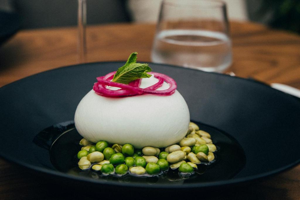 ICON Embassy - Resim 26