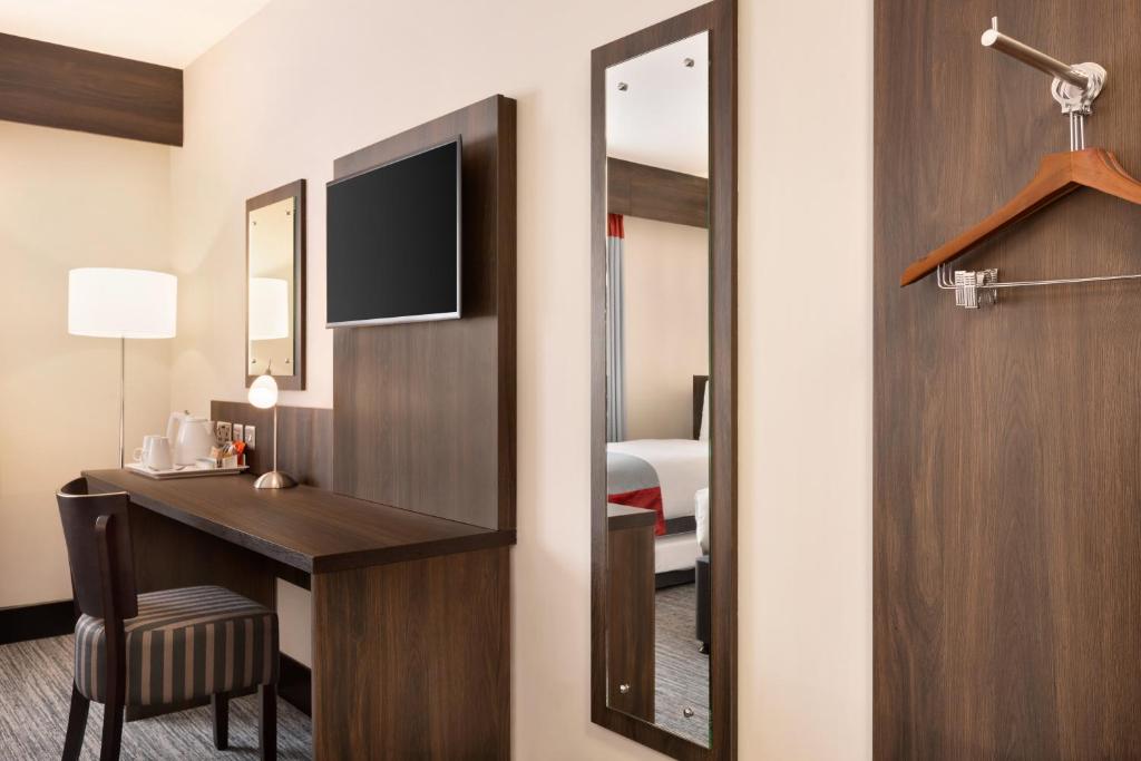 Ramada Bristol West - 