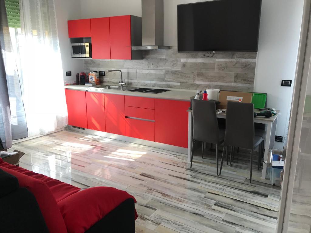 Kuchnia lub aneks kuchenny w obiekcie B&B ATTICO GALLIERA