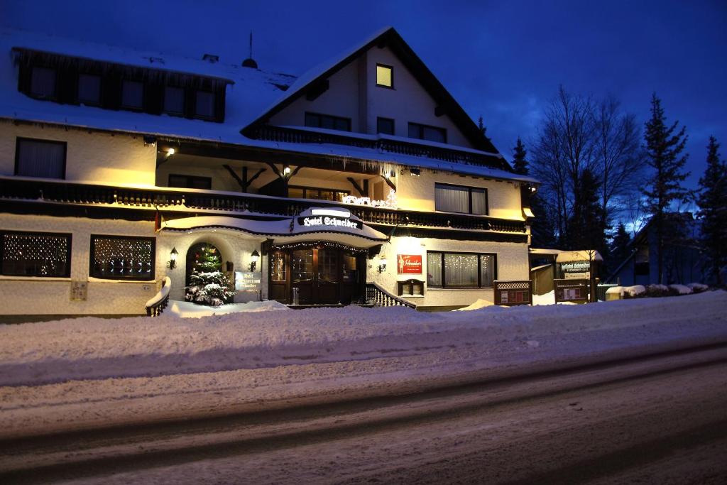 Hotel Schneider v zimě