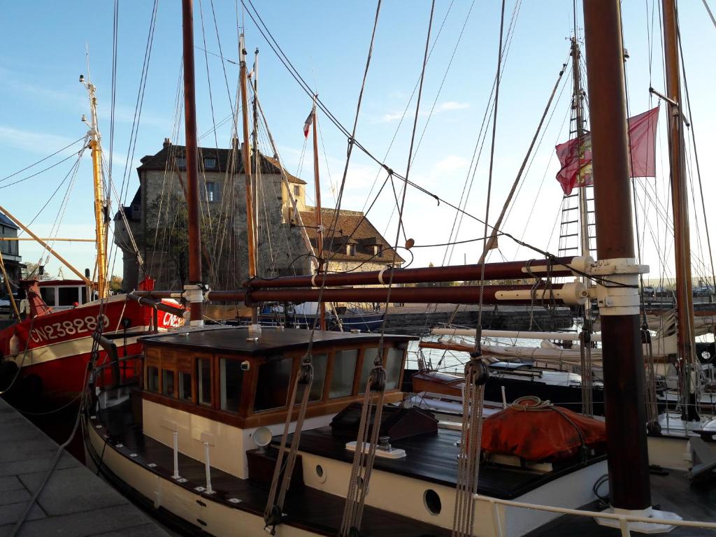 Gallery image of Le Studio du Gouverneur in Honfleur