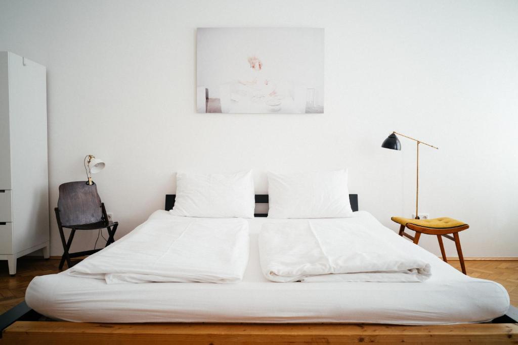 Postel nebo postele na pokoji v ubytování Hotel Am Brillantengrund