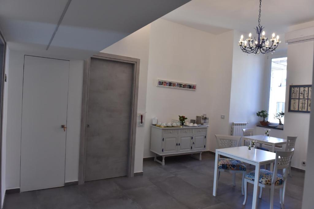 Zdjęcie z galerii obiektu Specchio di Parthenope B&B w mieście Neapol
