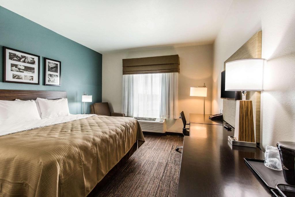Sleep Inn & Suites Bryan - College Station photo