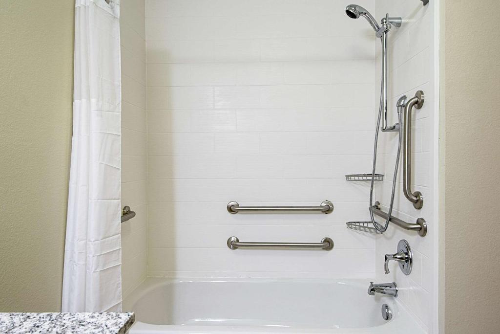 MainStay Suites Geismar - Gonzales - King Suite - Accessible / Non-fumeur