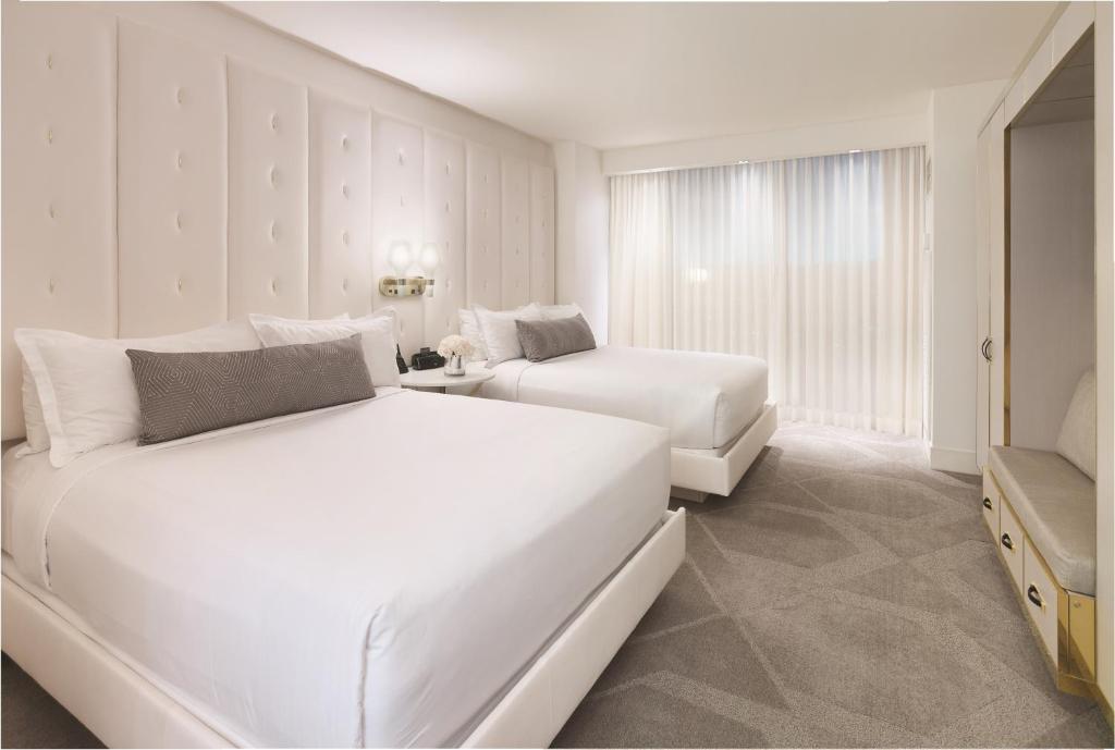 Mandalay Bay - 